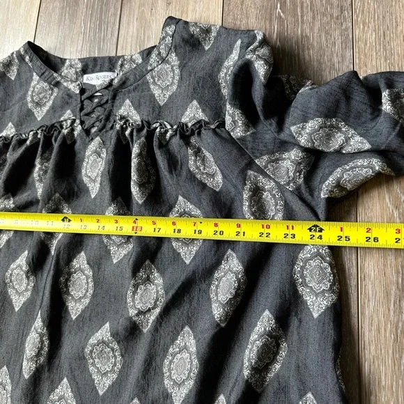 🛍️Kim Rogers ruffle sleeve blouse size 1X excellent condition - Picture 7 of 8